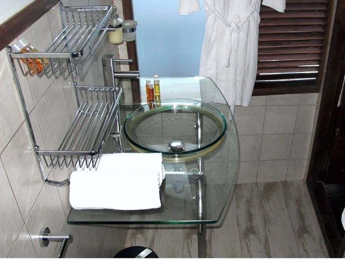 DHONI STELLA 1