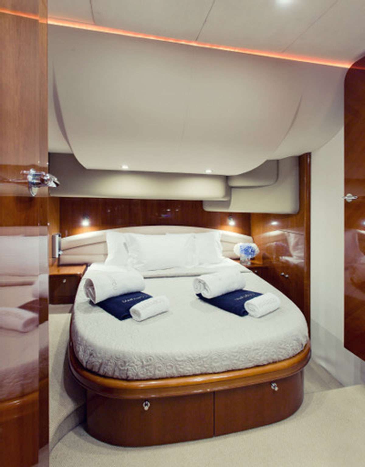 PRINCESS 61
