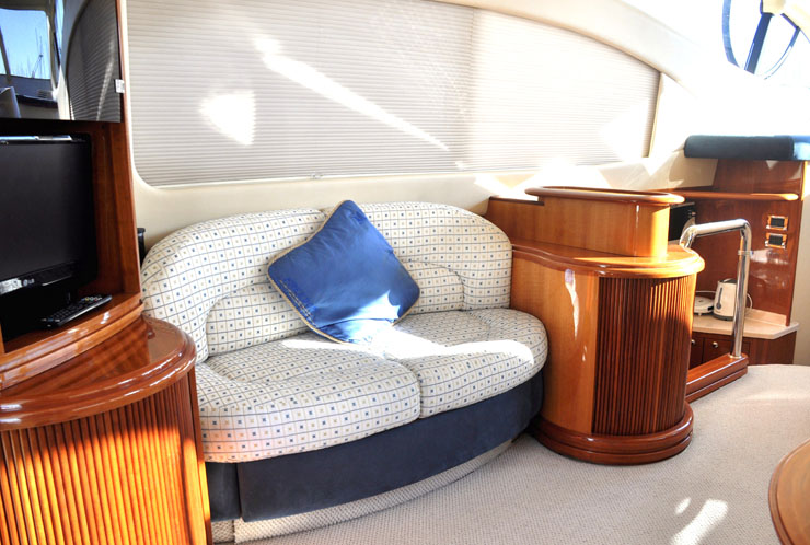 AZIMUT 46